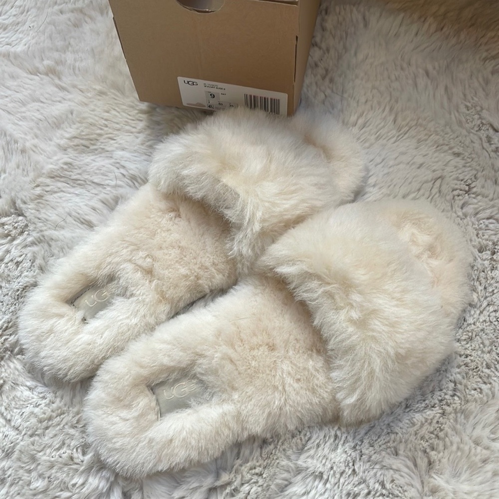 Brand new in box UGG W Fluff Slide II size 9 womens